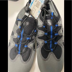 Men’s water shoes multiple sizes NWT